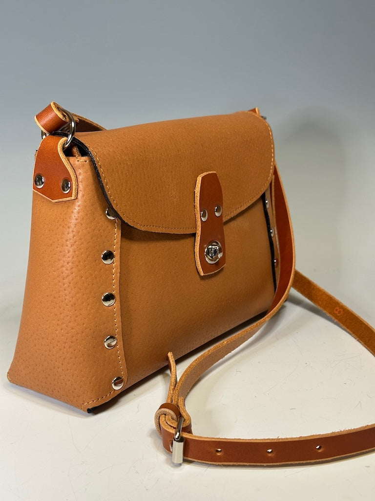 BUTTERSCOTCH PIGSKIN LEATHER FLAP BAG II312