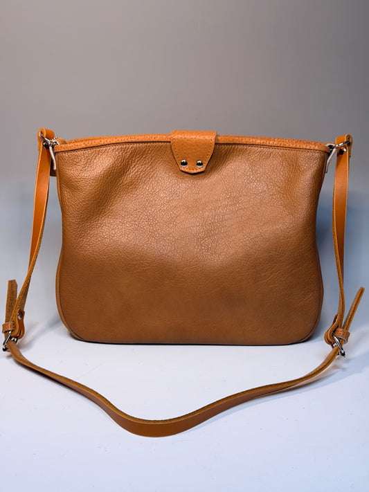 CARMEL LEATHER HOBO BAG II321