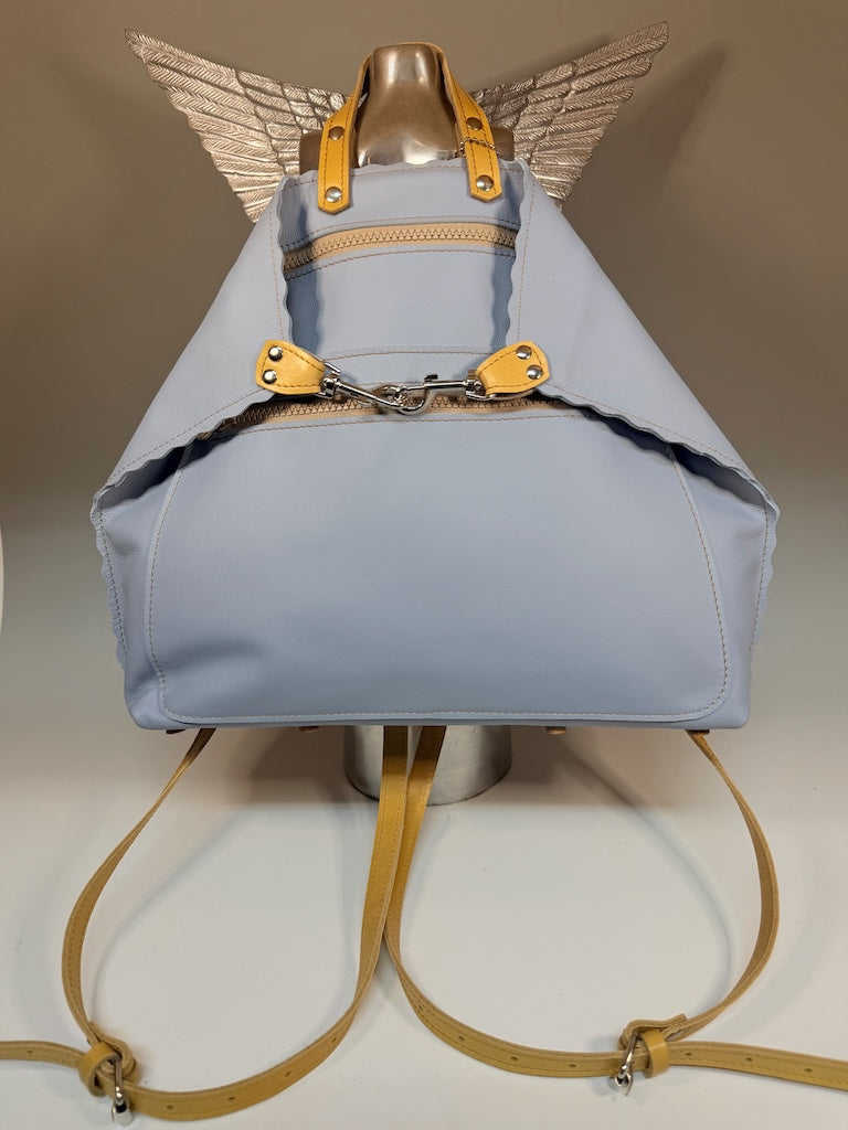 LARGE SKY BLUE LEATHER BACKPACK WITH YELLOW STRAPS, FRONT POCKET AND SCALLOPED EDGES II327