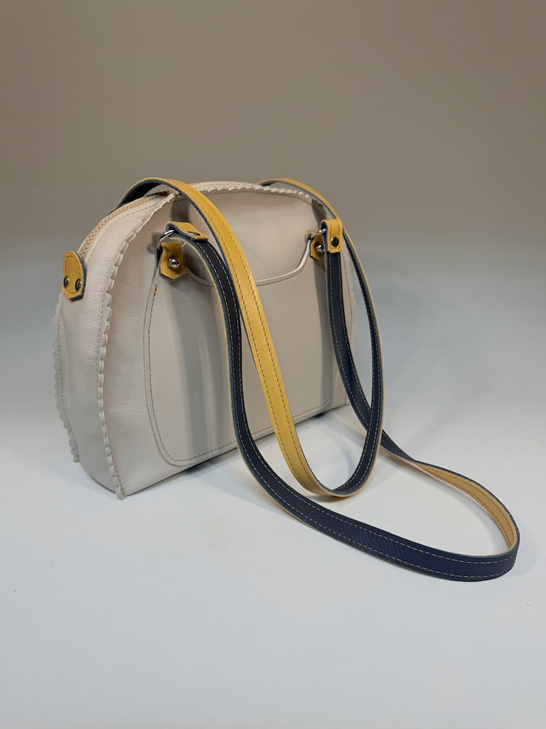 IVORY LEATHER SCALLOP "BOWLING BAG" WITH 2 SIDE POCKETS II330