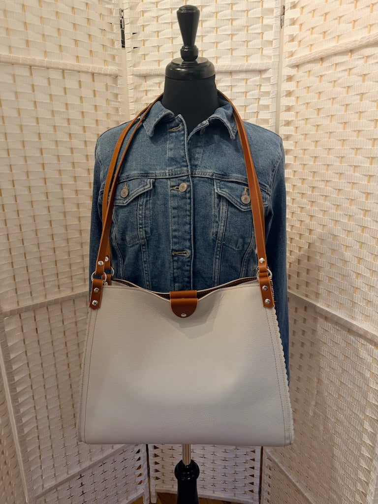 LARGE IVORY LEATHER SNAP TOP HOBO BAG WITH SCALLOPED EDGES AND BROWN SHOULDER STRAPS - II346