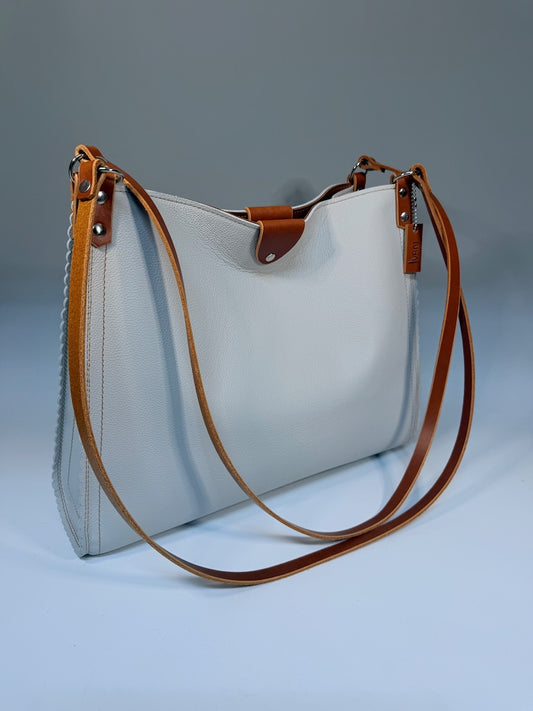 LARGE IVORY LEATHER SNAP TOP HOBO BAG WITH SCALLOPED EDGES AND BROWN SHOULDER STRAPS - II346