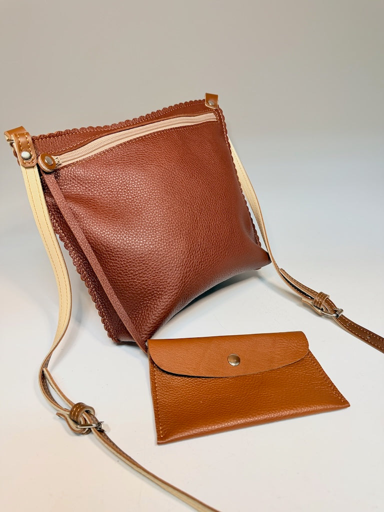 CHOCOLATE LEATHER ZIP TOP HOBO BAG - II350C