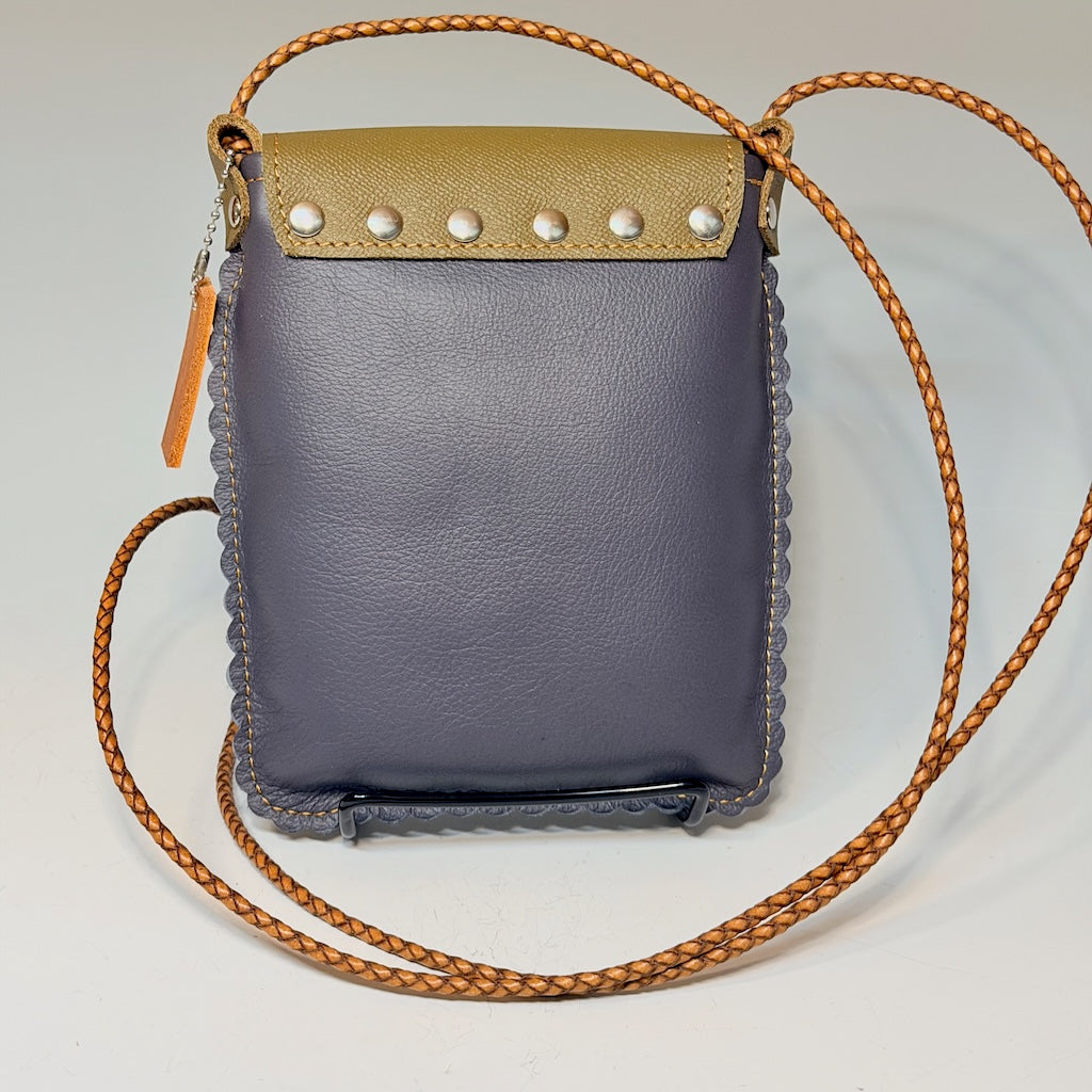 BLUE LEATHER CELL PHONE BAG WITH SCALLOPED EDGES AND FLAP TOP - II357B