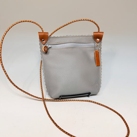 GREY LEATHER CELL PHONE POUCH WITH ZIP TOP - II358G