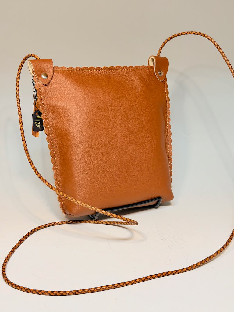 RUST LEATHER PHONE POUCH WITH SCALLOPED EDGES AND ZIP TOP - II358R