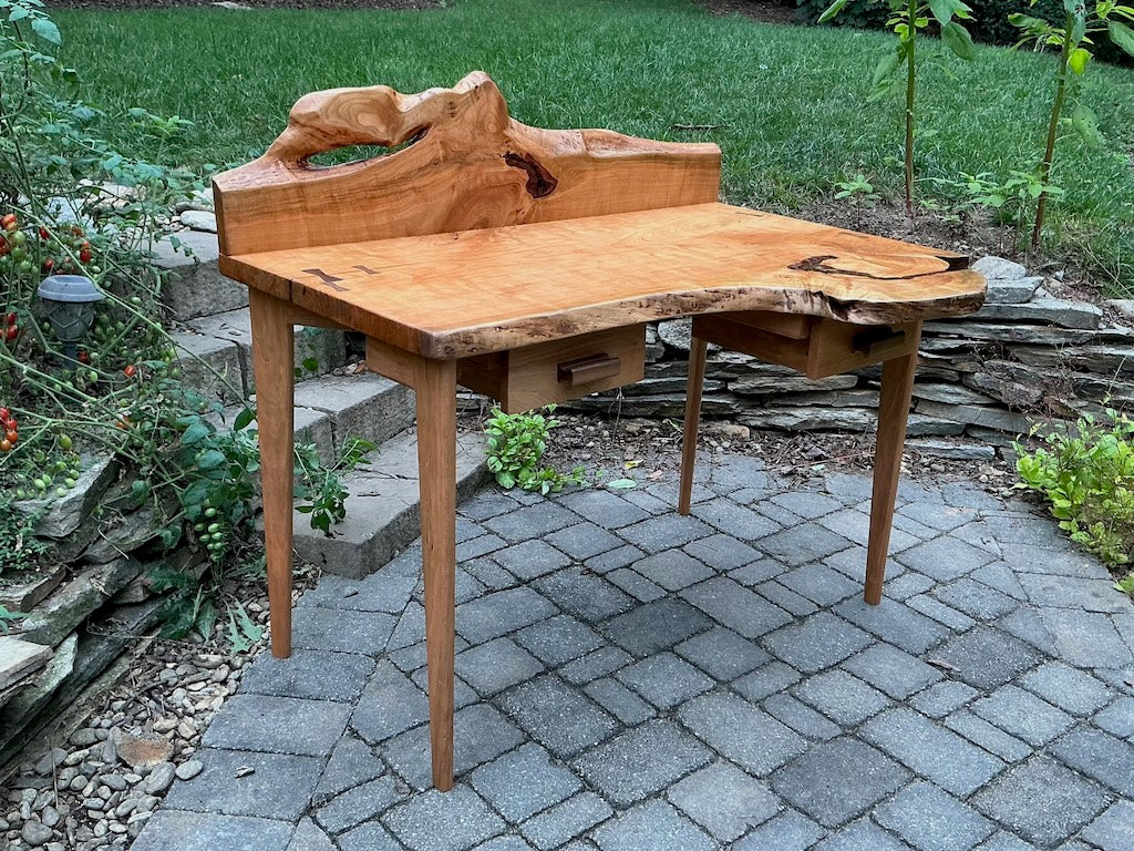 CHERRY DESK WITH 2 DRAWERS