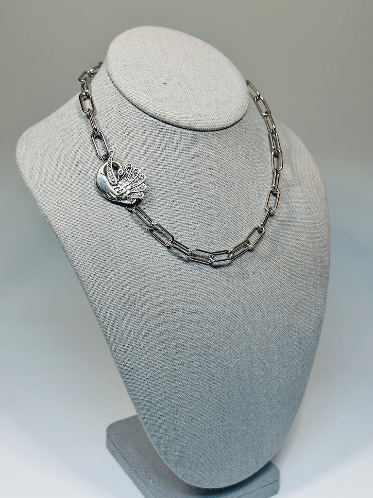 SILVER PAPER CLIP CHAIN NECKLACE WITH PEACOCK TOGGLE LCN2020