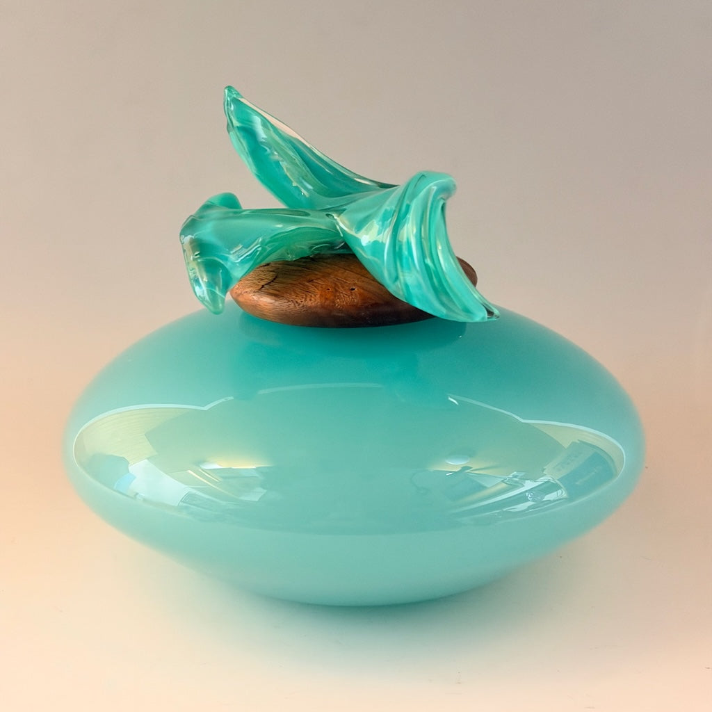"BIRDS IN FLIGHT" TURQUOISE BLOWN GLASS LIDDED VESSEL