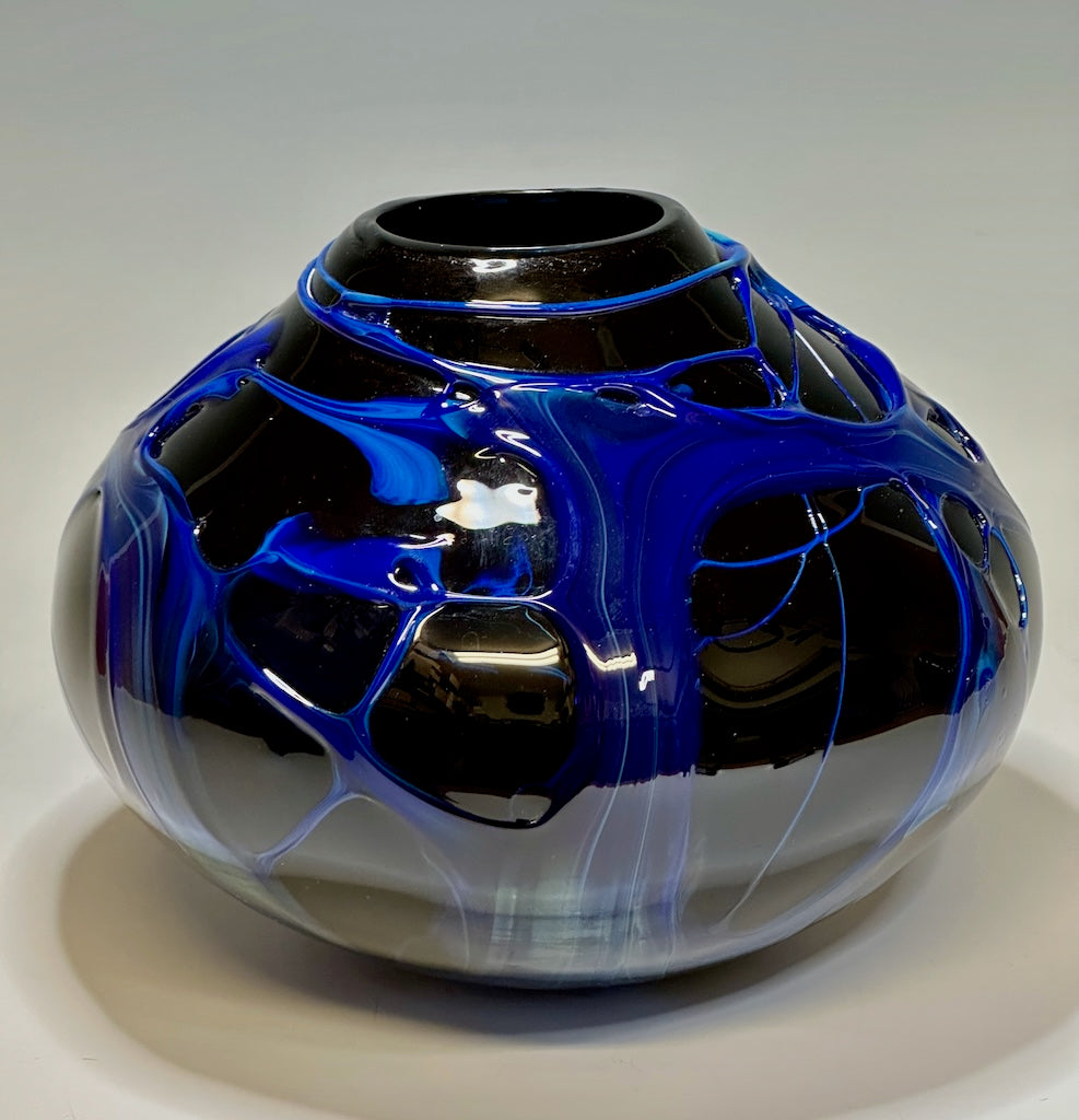 BLACK GALAXY GLASS VESSEL 1