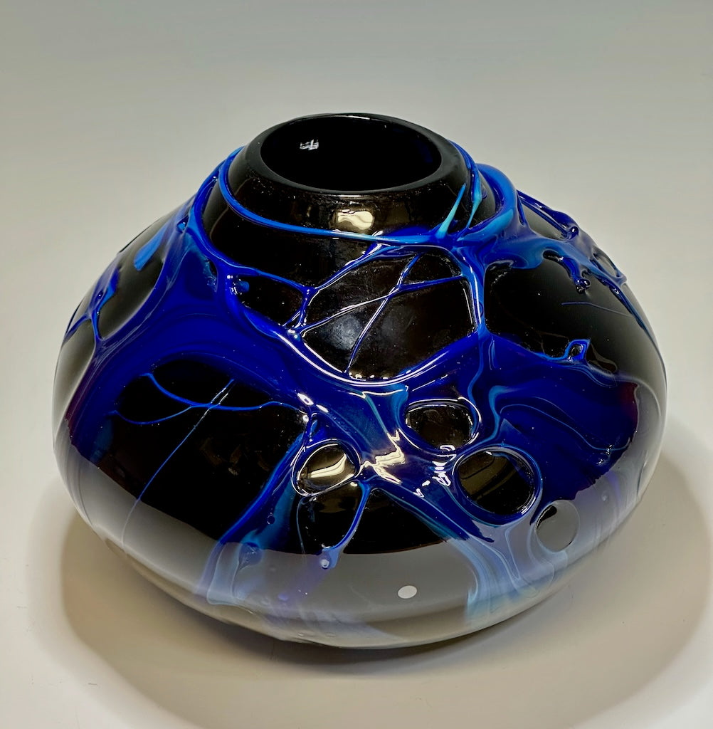 BLACK GALAXY GLASS VESSEL 1