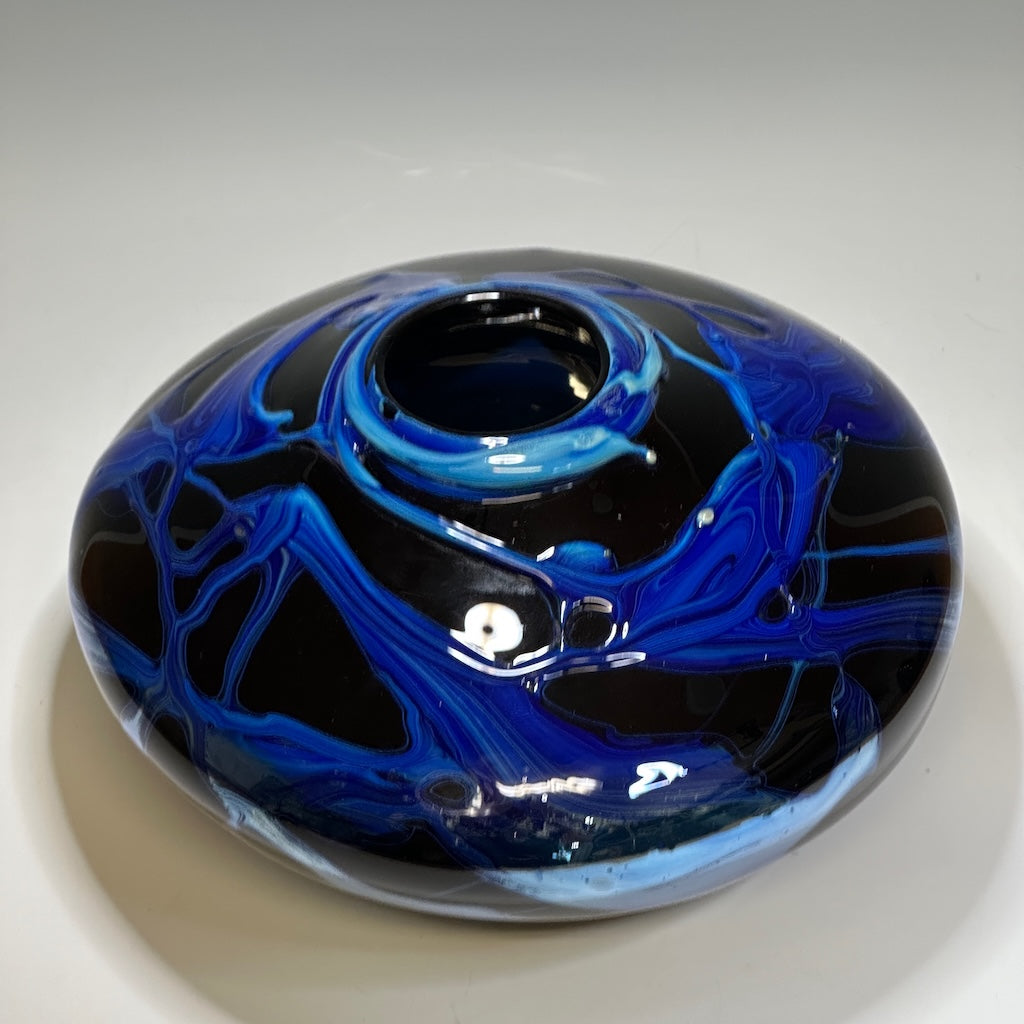 BLACK GALAXY GLASS VESSEL 2