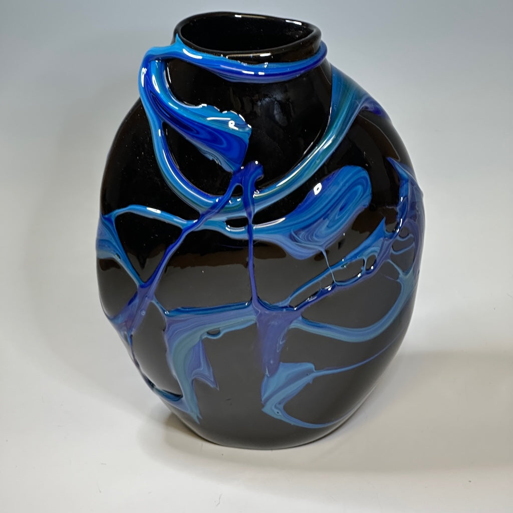 BLACK GALAXY GLASS VESSEL 4