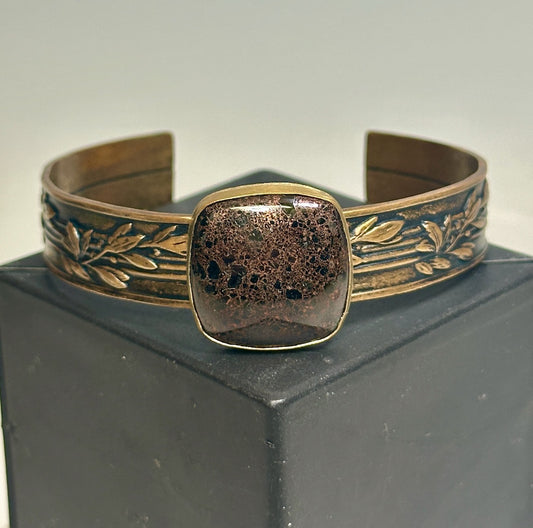 ARTS AND CRAFT INSPIRED VINTAGE BRONZA CUFF LJH114