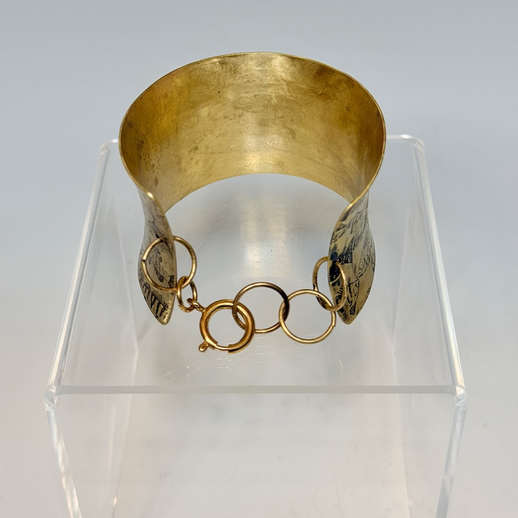 FISH DESIGN PATINA BRASS CUFF WITH BRASS LINK CLASP JH160