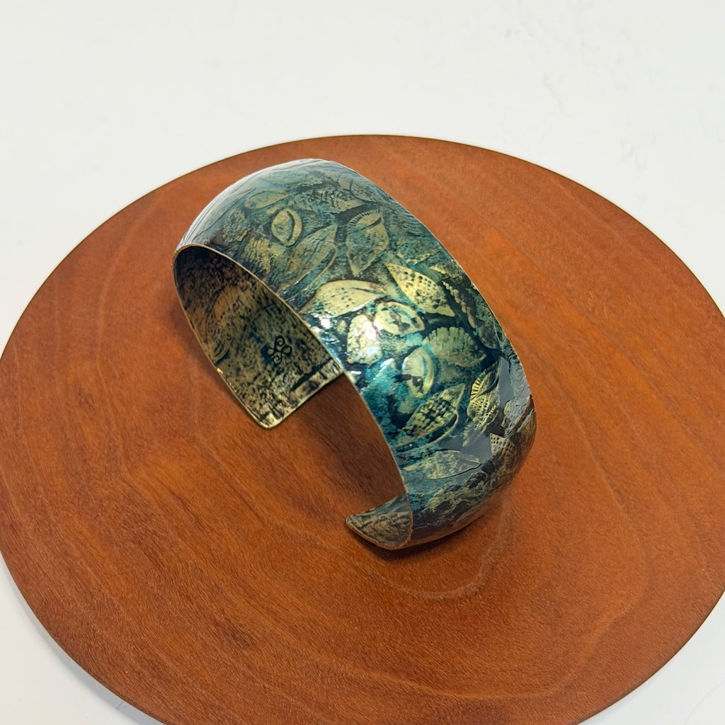 SYNCLASSIC BRASS CUFF WITH SEASHELL TEXTURE IN BLUE-GREEN PATINA JH165
