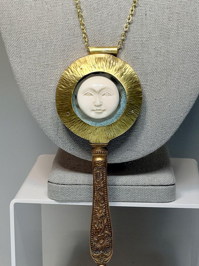 "SEEK THE BEAUTY WITHIN" STATEMENT NECKLACE JH182