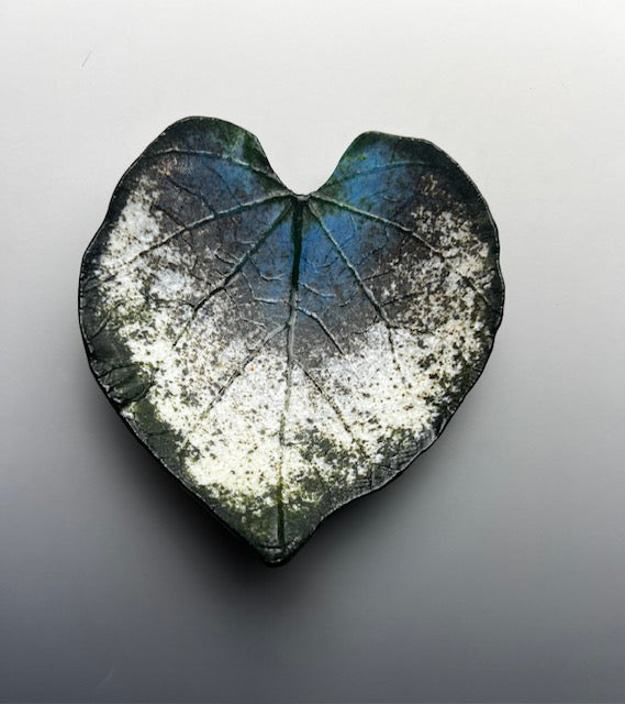RED BUD GLASS LEAF SCULPTURE - MINI DW32