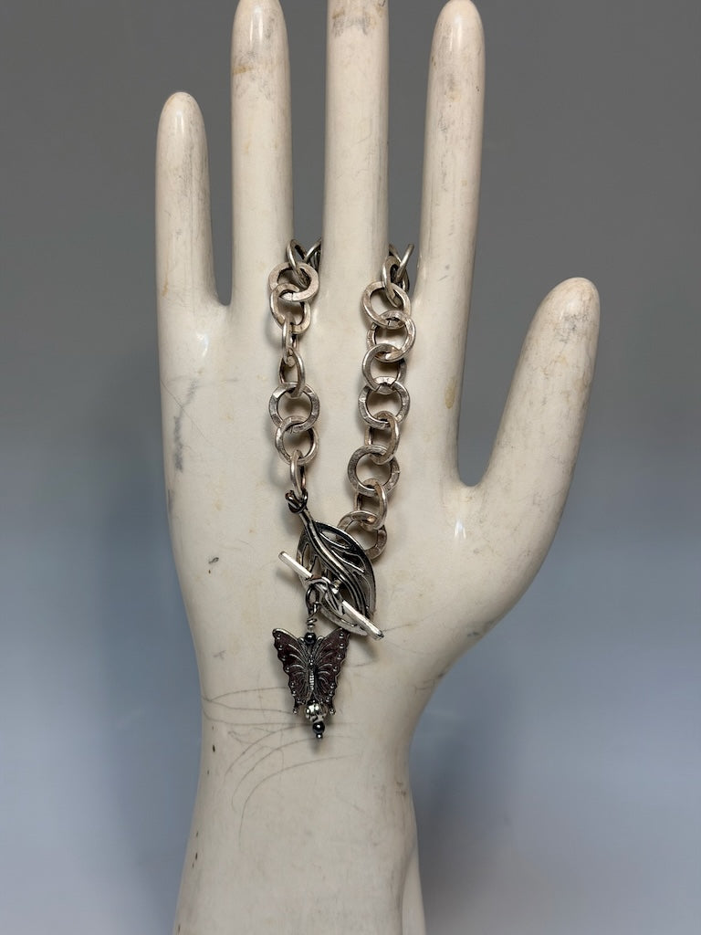 SILVER LEAF TOGGLE BRACELET WITH BUTTERFLY CHARM LCB2076