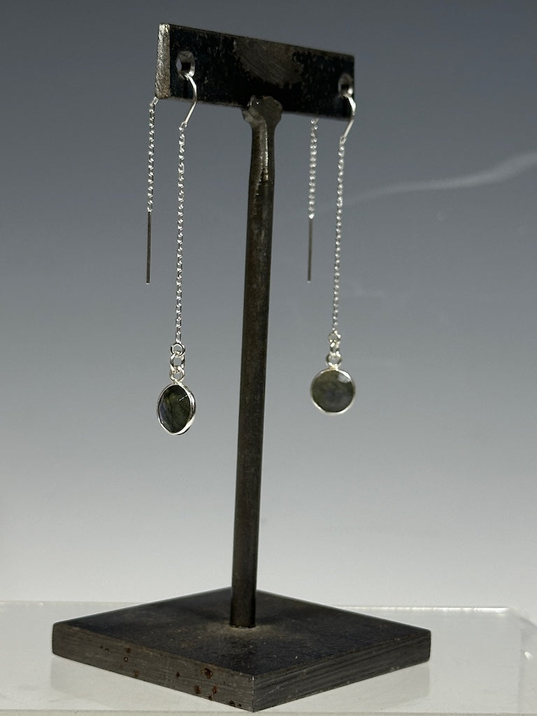 STERLING SILVER THREAD EARRINGS WITH LABRADORITE LCE1025