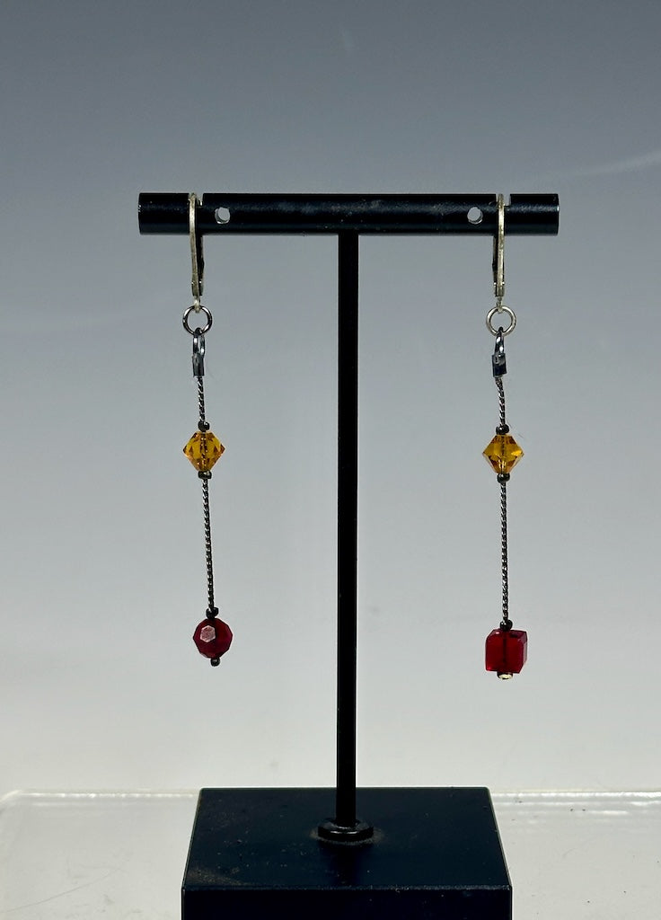 OXIDIZED STERLING SILVER AND GLASS BEAD DROP EARRINGS LCE1040