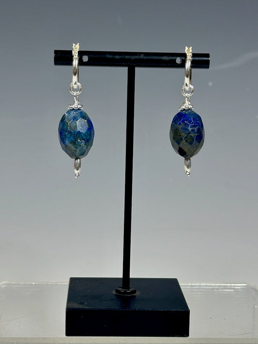 STERLING SILVER HOOP EARRINGS WITH LARGED FACETED LAPIS BEADS LCE1044
