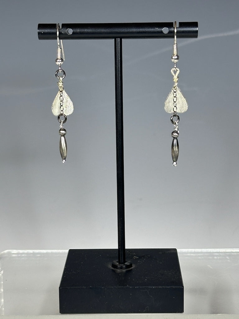 STERLING SILVER LEAF DROP EARRINGS LCE1052