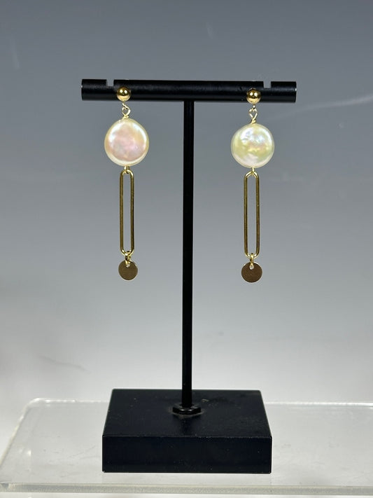 GOLD FILLED POST EARRINGS WITH FRESHWATER FEARL LCE1057