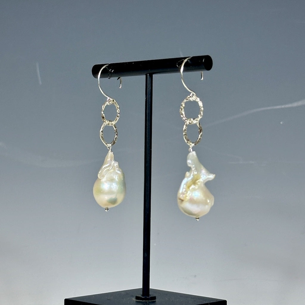 STERLING SILVER OPEN DISC EARRINGS WITH LARGE FRESHWATER PEARLS LCE1061
