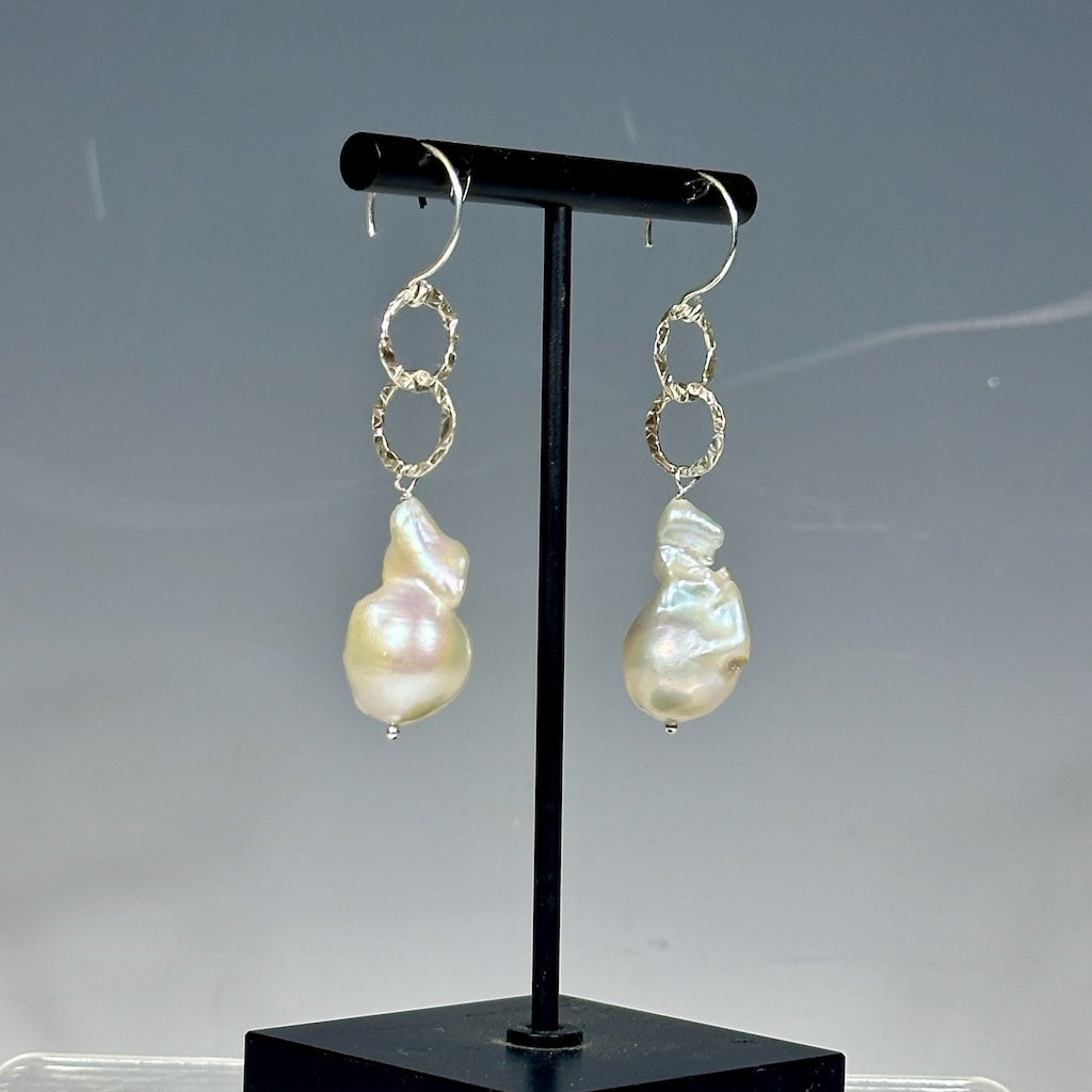 STERLING SILVER OPEN DISC EARRINGS WITH LARGE FRESHWATER PEARLS LCE1061