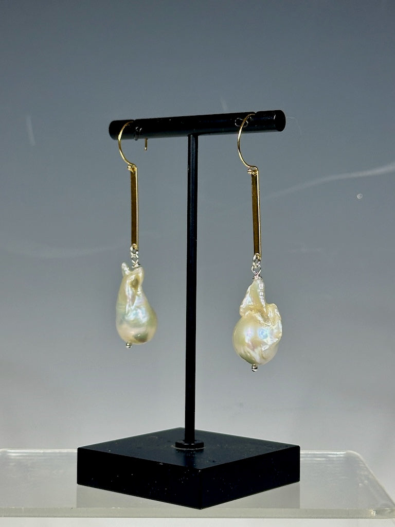 GOLD FILLED STERLING SILVER DROP EARRINGS WITH LARGE FRESHWATER PEARLS LCE1062