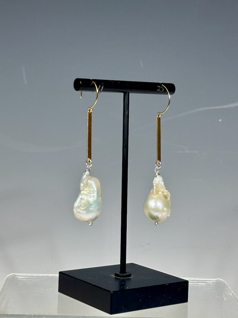 GOLD FILLED STERLING SILVER DROP EARRINGS WITH LARGE FRESHWATER PEARLS LCE1062
