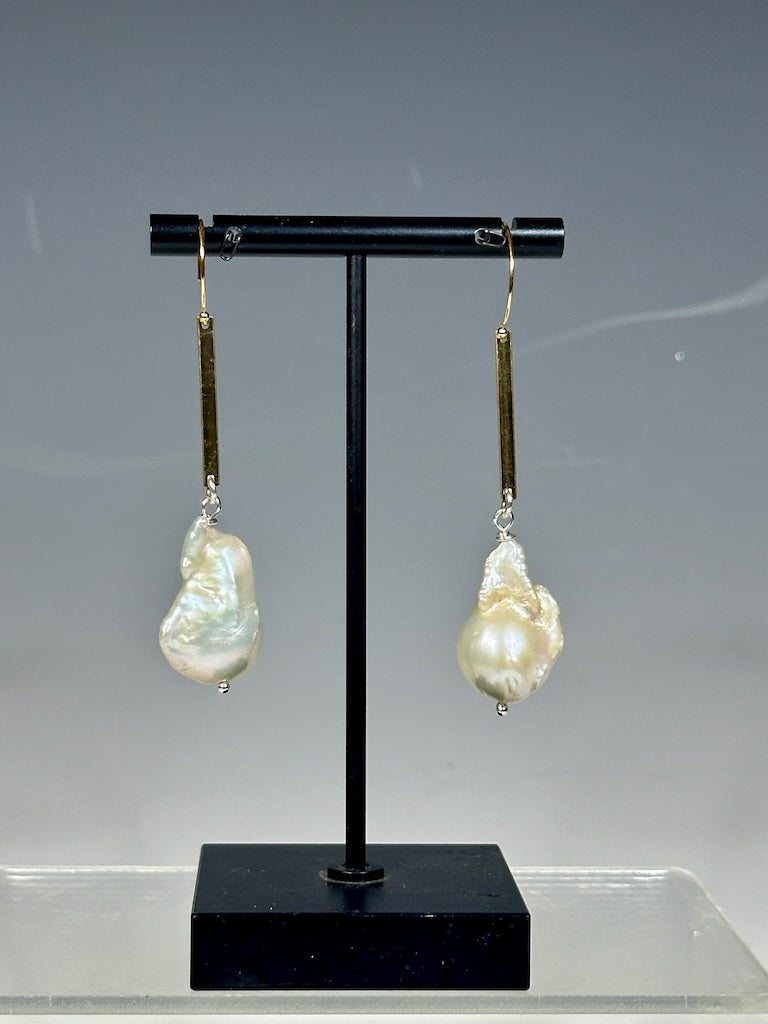GOLD FILLED STERLING SILVER DROP EARRINGS WITH LARGE FRESHWATER PEARLS LCE1062