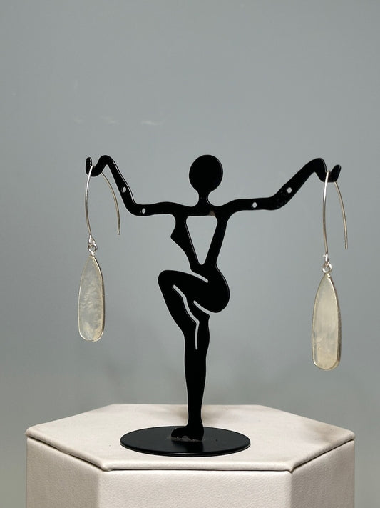 STERLING SILVER AND MOONSTONE TEAR DROP EARRINGS LCE1075