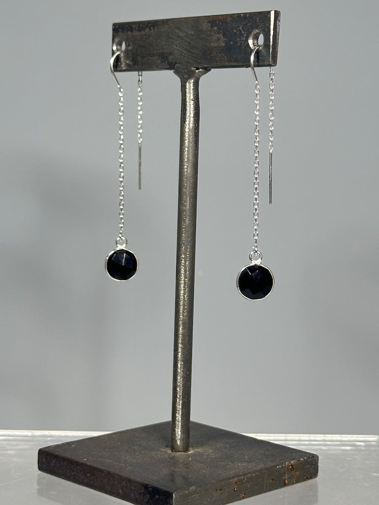 STERLING SILVER AND ONYX THREAD EARRINGS LCE1091