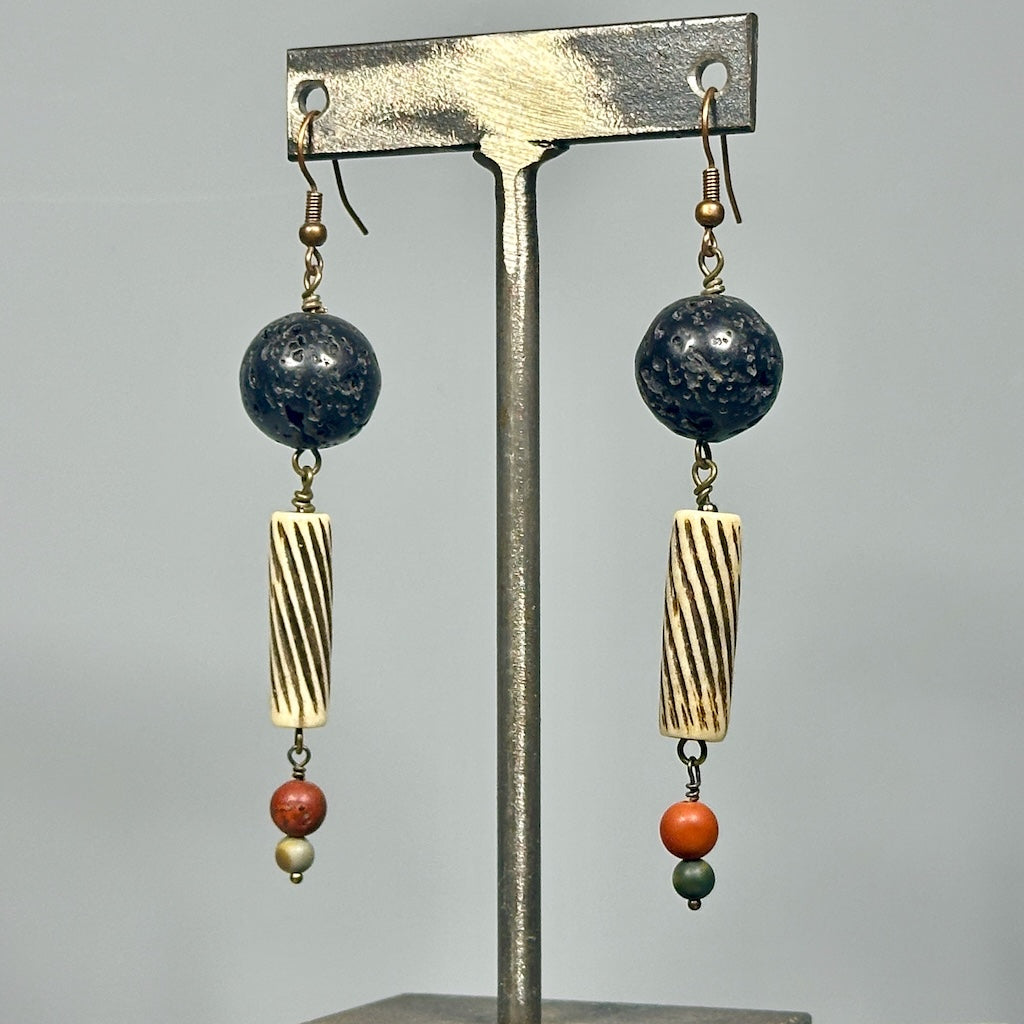BLACK LAVA AND WOOD DROP EARRINGS LCE2005