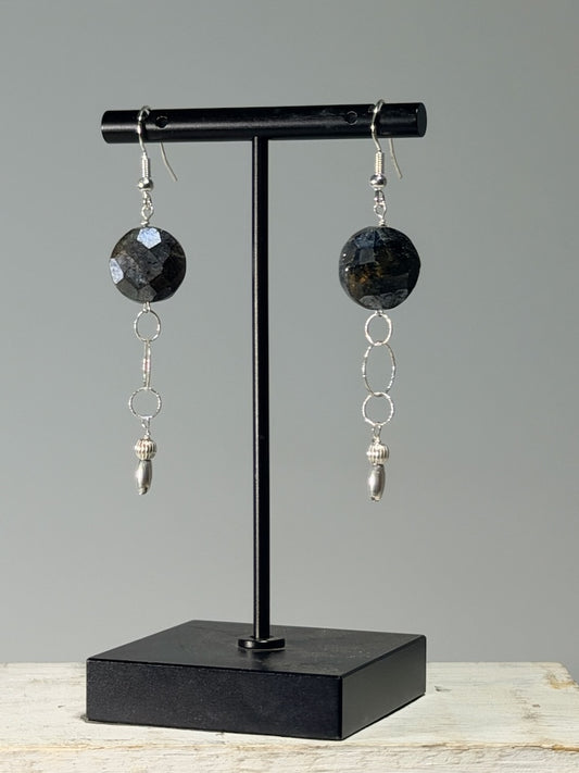 STERLING SILVER AND LABRADORITE DROP EARRINGS LCE2057