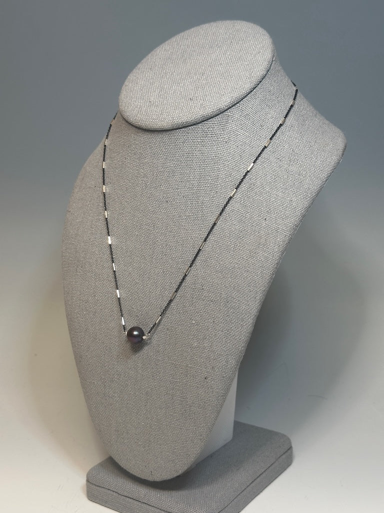 PURPLE PEARL SOLATAIRE AND OXIDIZED STERLING SILVER CHAIN NECKLACE LCN1022