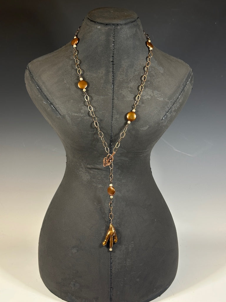 COPPER FRESHWATER DISC PEARL FRONT TOGGLE NECKLACE WITH COPPER CHAIN LCN1029