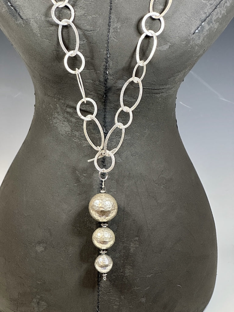 STERLING SILVER 3 DROP PENDANT WITH LARGE OPEN SILVER NECKLACE LCN1039