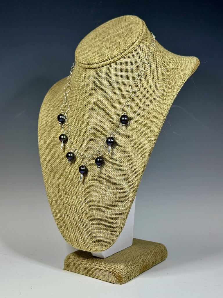 PURPLE FRESHWATER PEARL AND STERLING SILVER CIRCLE CHAIN NECKLACE LCN1059