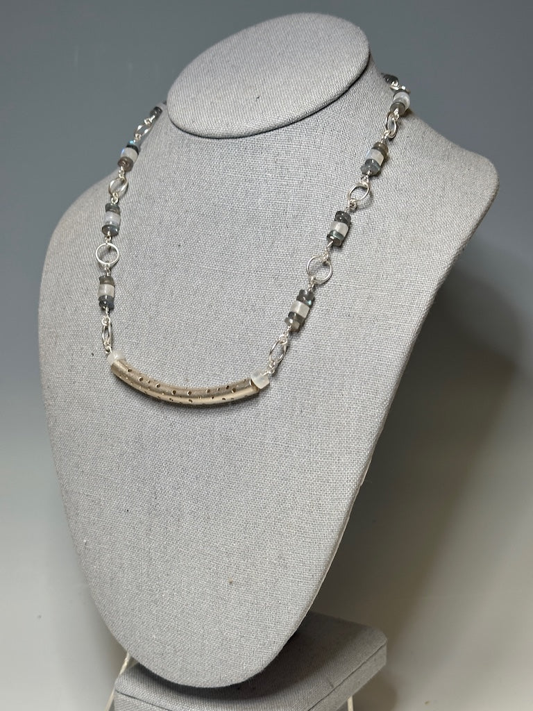 LABRADORITE AND MOONSTONE STERLING SILVER STATEMENT NECKLACE LCN1074