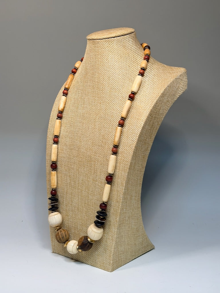 LONG WOOD AND BONE STATEMENT NECKLACE LCN2032