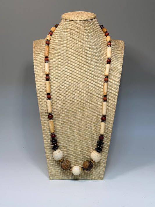 LONG WOOD AND BONE STATEMENT NECKLACE LCN2032