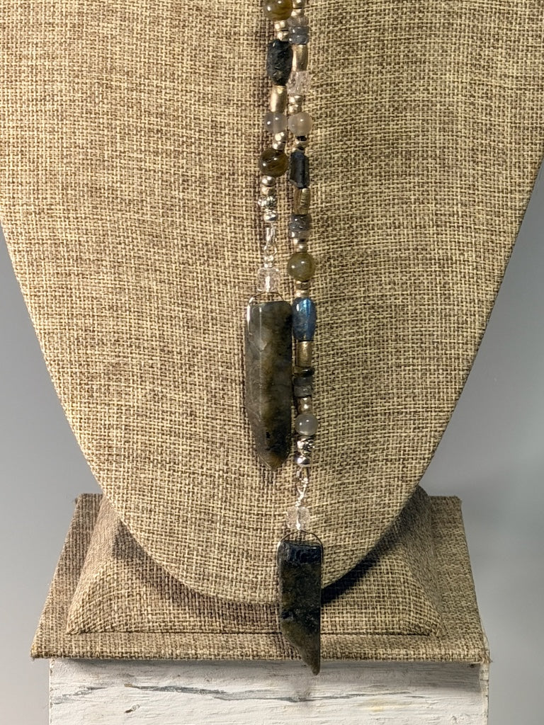 LABRADORITE, CRYSTAL AND SILVER LARIAT WITH LARGE LABRADORITE SPEARS LCN2049