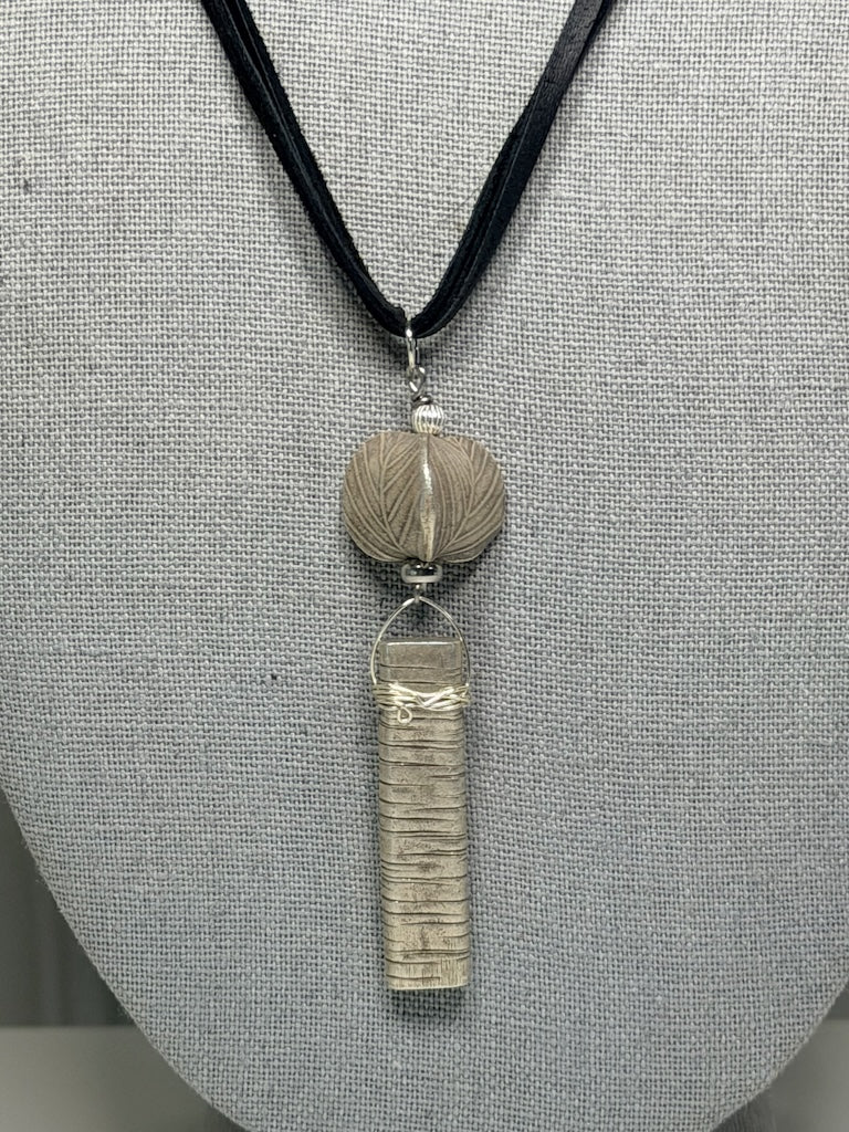 OXIDIZED STERLING SILVER LEAF AND BAR PENDANT WITH BLACK LEATHER  LCN2081