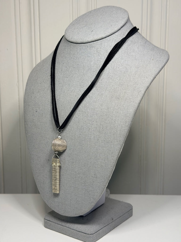 OXIDIZED STERLING SILVER LEAF AND BAR PENDANT WITH BLACK LEATHER  LCN2081