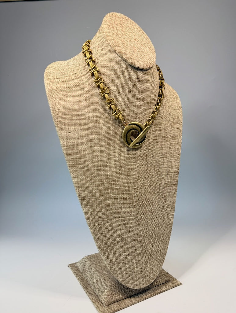 AFGHAN STATEMENT CHAIN WITH BRASS FRONT TOGGLE LCN2087