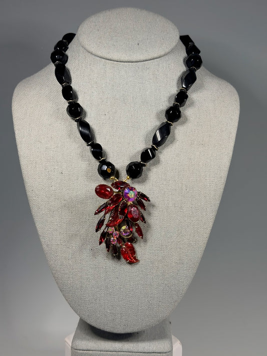 BLACK ONYX STATEMENT NECKLACE WITH VINTAGE RED CRYSTAL BROOCH LCN2092