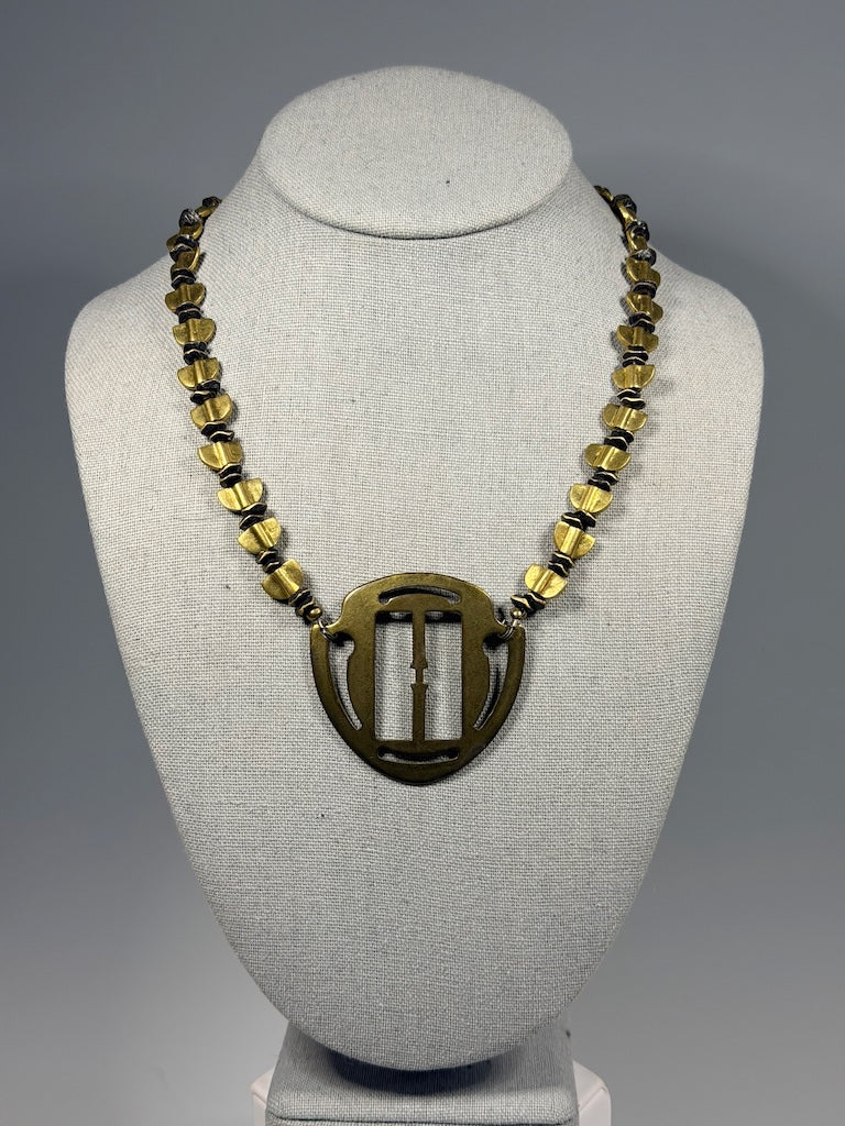 BRASS STATEMENT NECKLACE WITH VINTAGE BRASS BUCKLE LCN2095